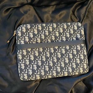🚫SOLD🚫DIOR OBLIQUE POUCH in NAVY
